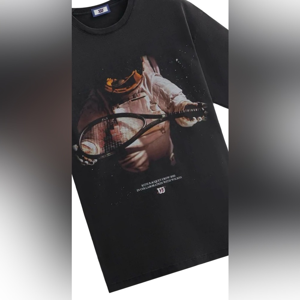 Kith X Wilson Vintage Astronaut Short sleeve Tshirt Men’s Size XL Black NEW